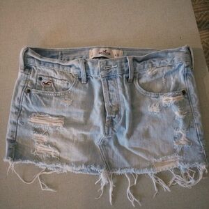 Hollister y2k light wash ripped mini skirt
